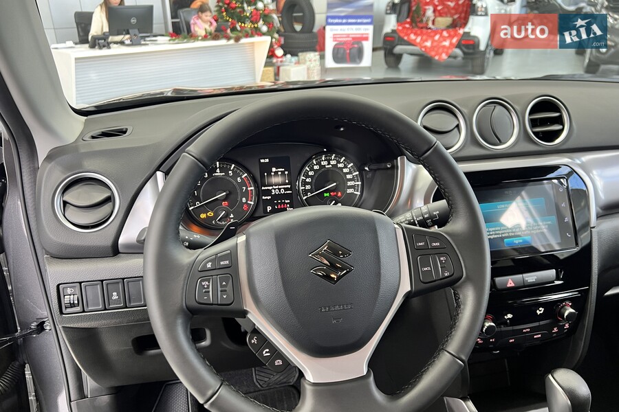 Suzuki Vitara - фото 14