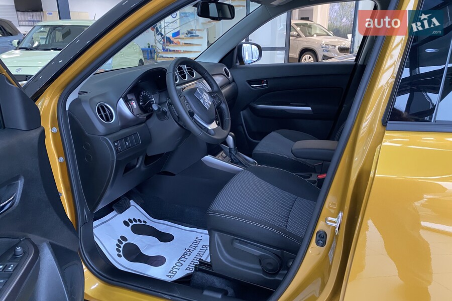 Suzuki Vitara - фото 11