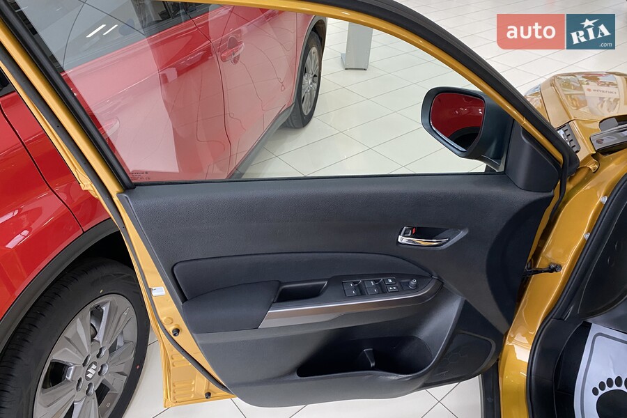 Suzuki Vitara - фото 10