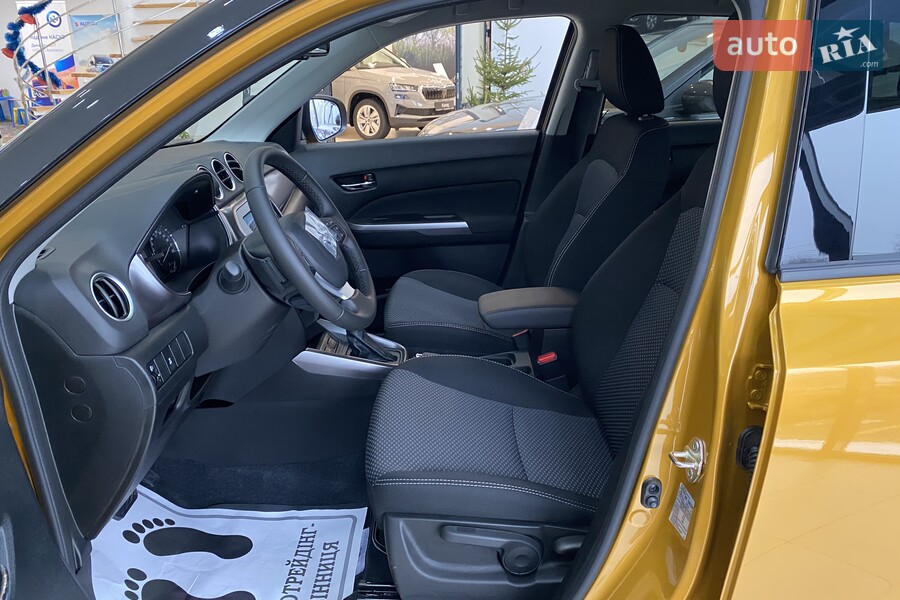 Suzuki Vitara - фото 14
