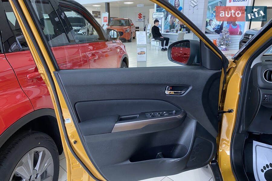 Suzuki Vitara - фото 13