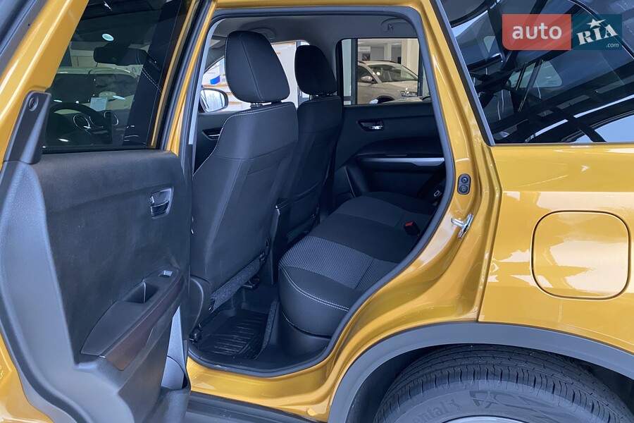 Suzuki Vitara - фото 23