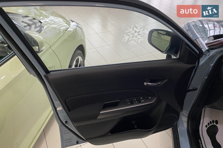 Suzuki Vitara - фото 11