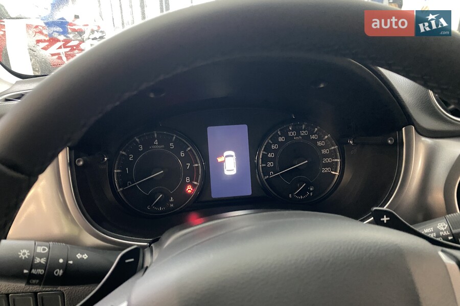 Suzuki Vitara - фото 17