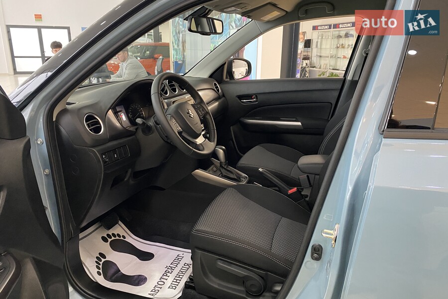 Suzuki Vitara - фото 13