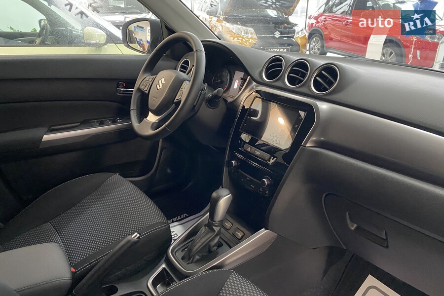 Suzuki Vitara - фото 19