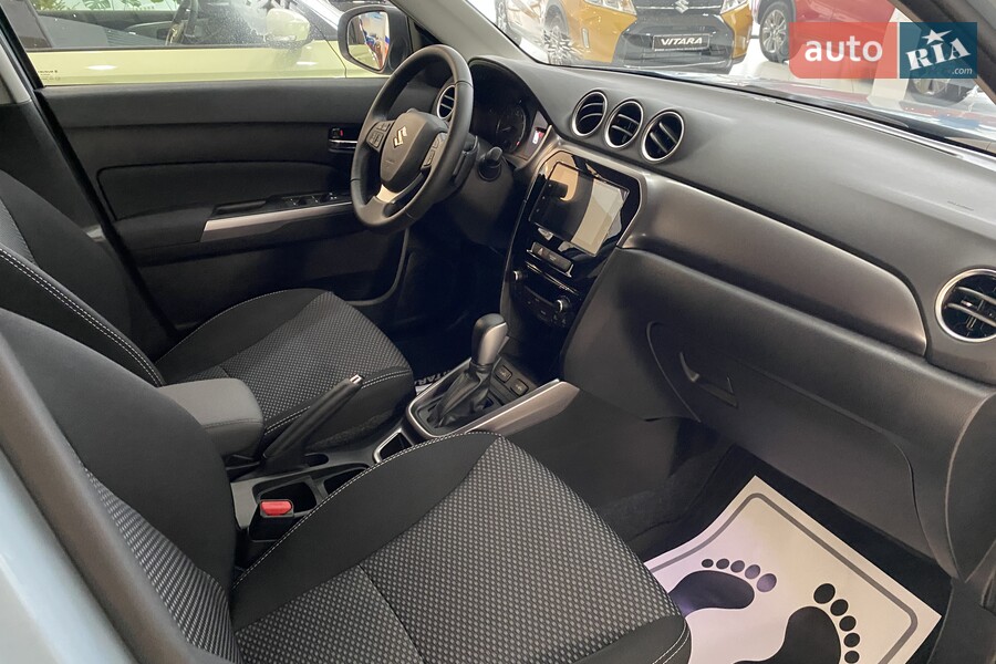 Suzuki Vitara - фото 21