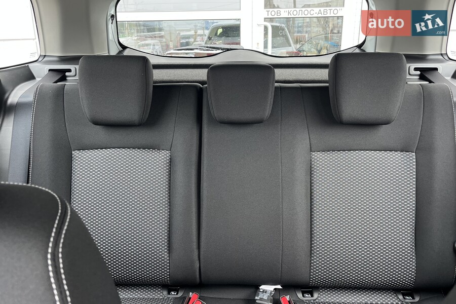 Suzuki Vitara - фото 9