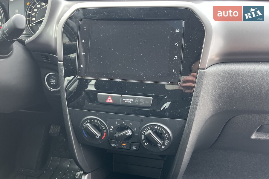 Suzuki Vitara - фото 16