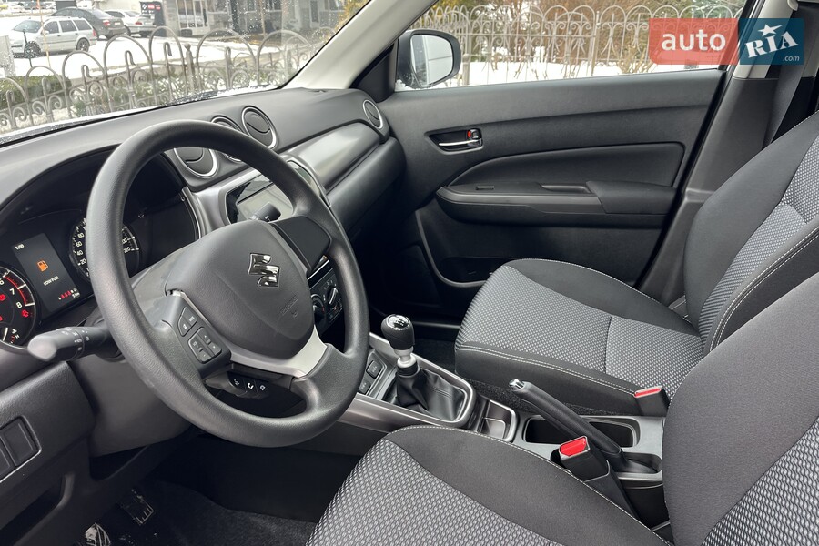 Suzuki Vitara - фото 19