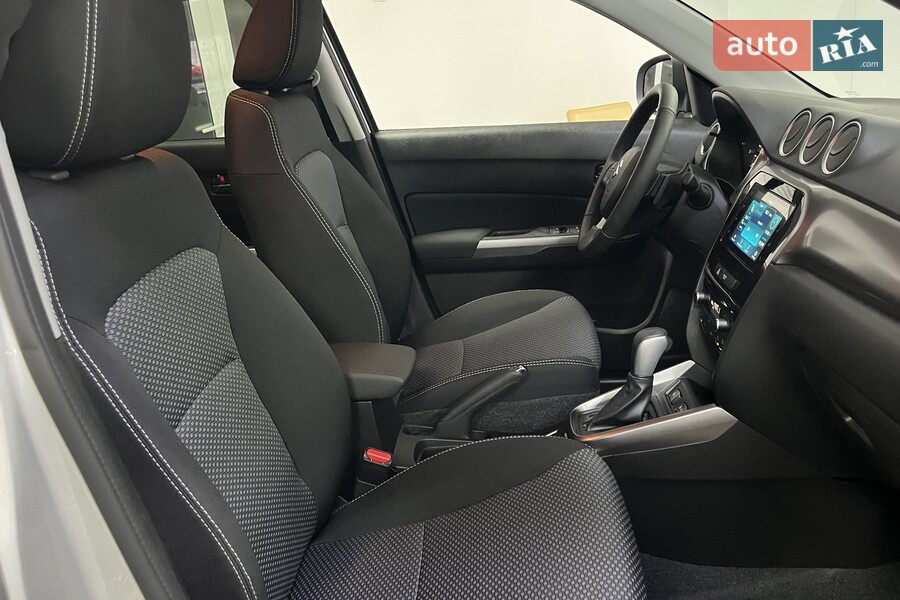 Suzuki Vitara - фото 15
