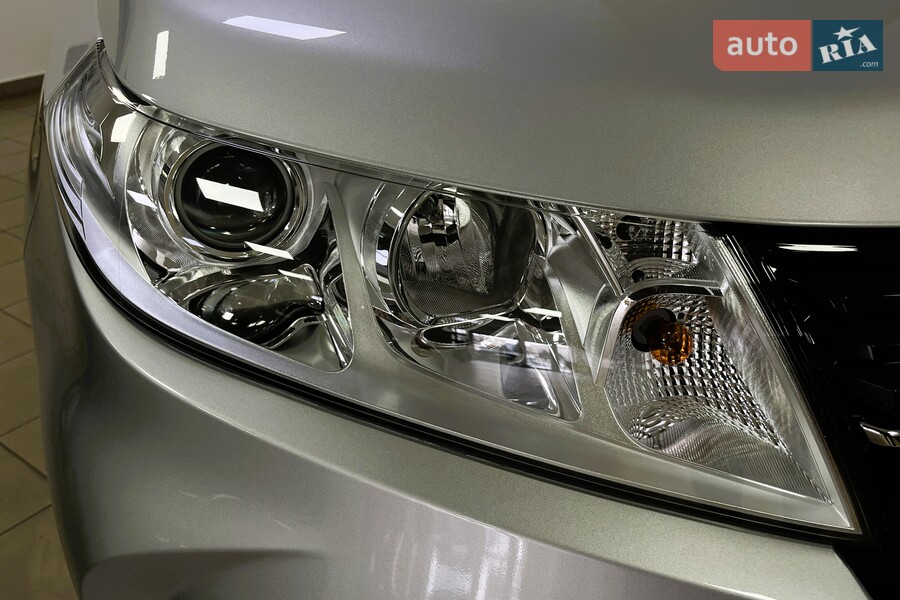 Suzuki Vitara - фото 3