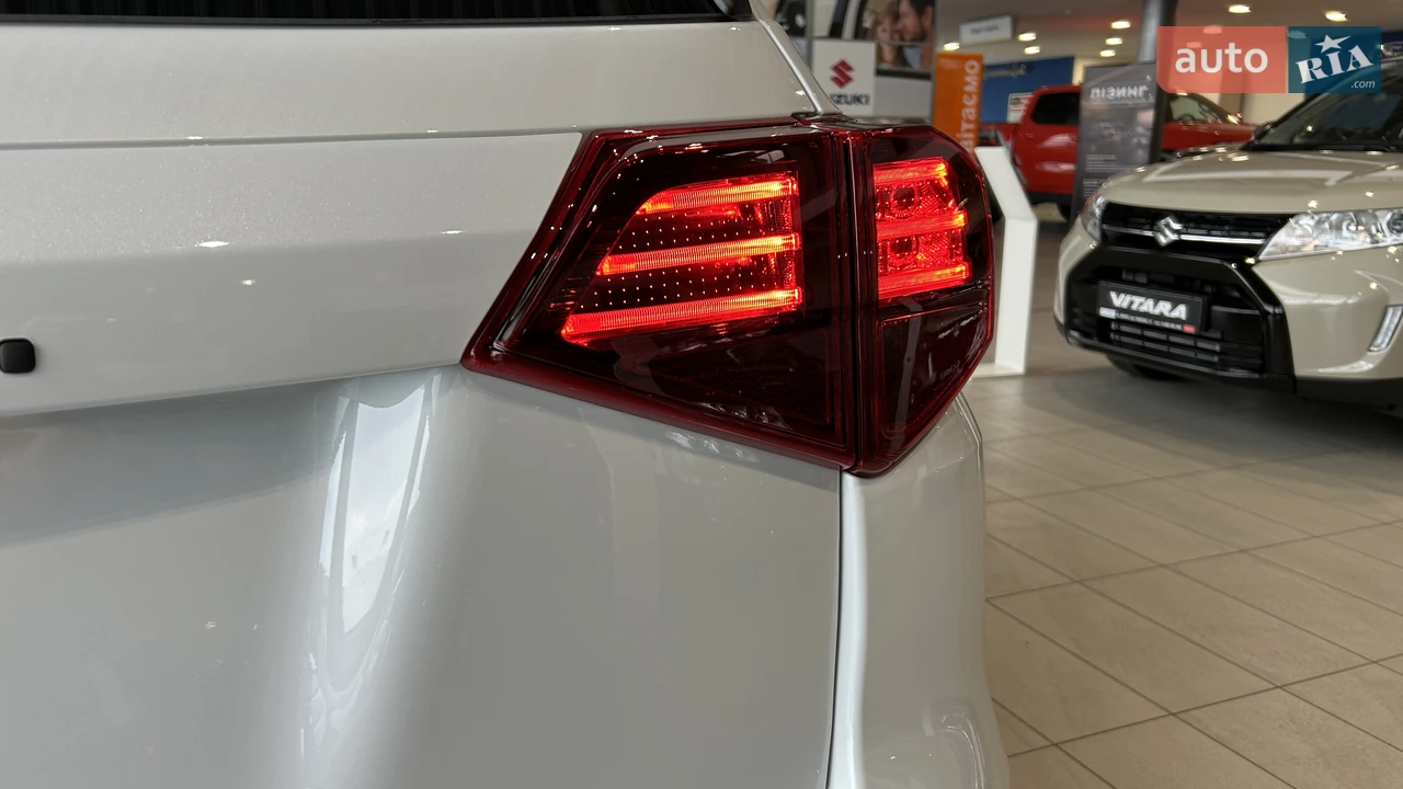 Suzuki-8