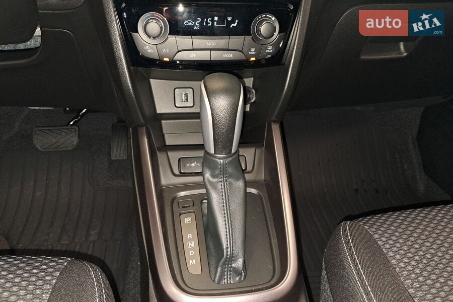 Suzuki Vitara - фото 14