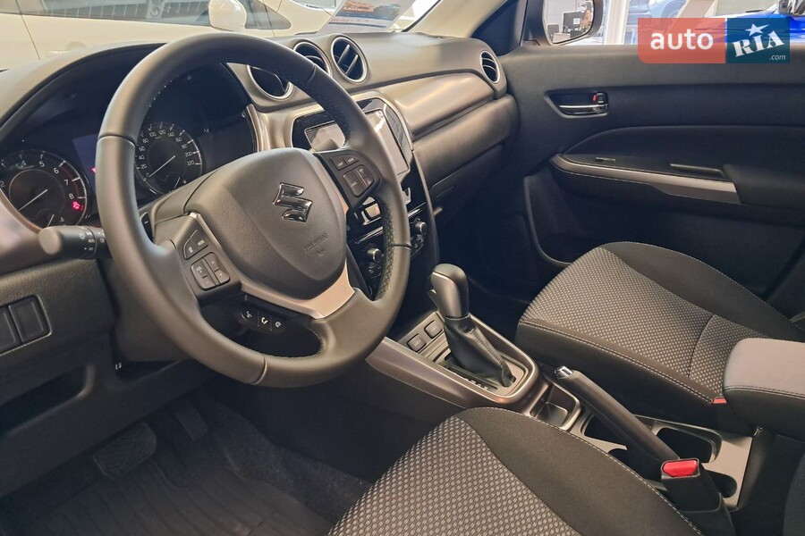 Suzuki Vitara - фото 18