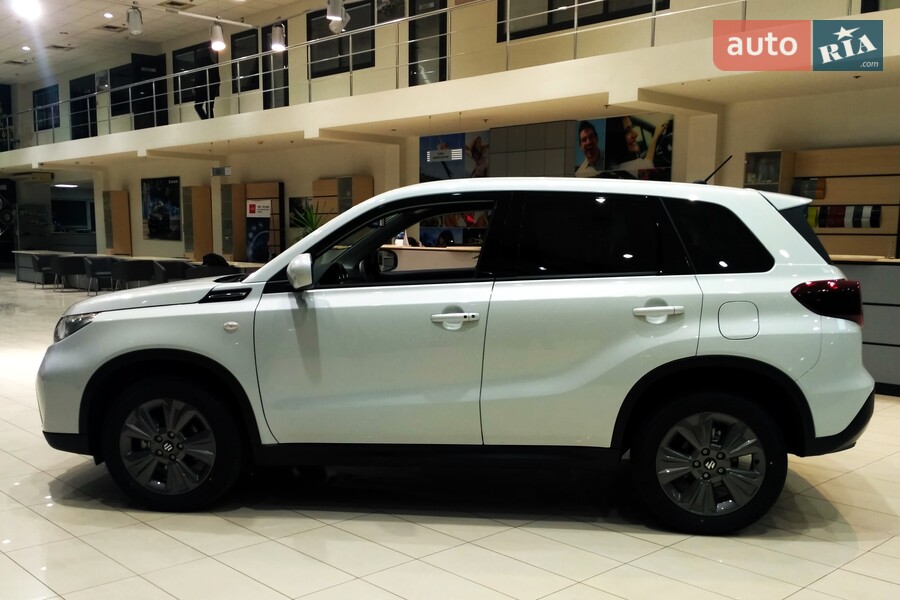 Suzuki Vitara - фото 9
