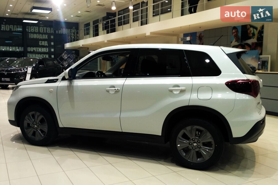 Suzuki Vitara - фото 8