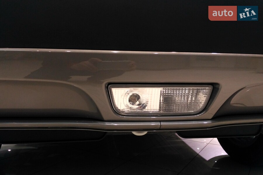 Suzuki Vitara - фото 15