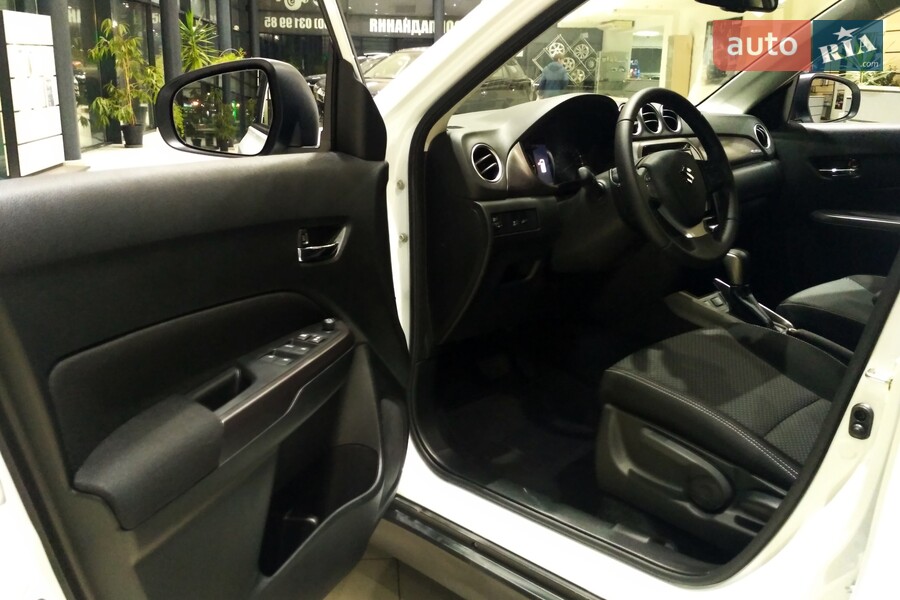Suzuki Vitara - фото 17
