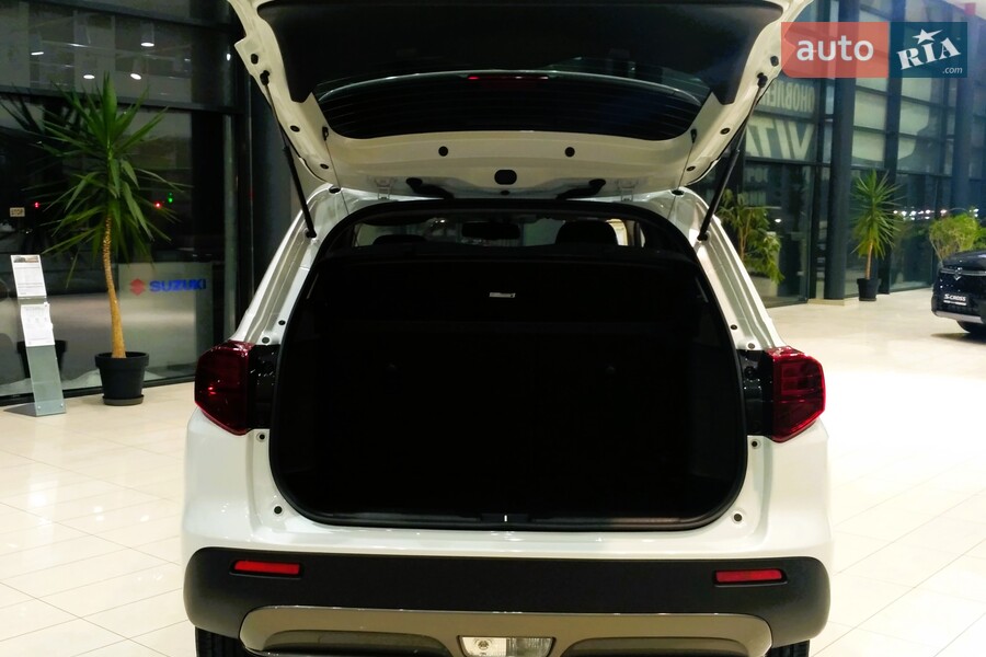 Suzuki Vitara - фото 13