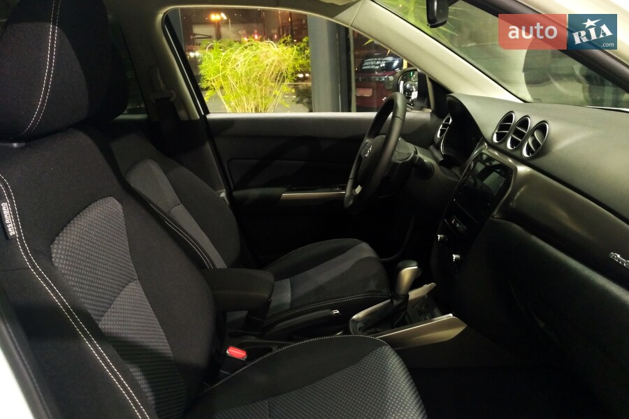 Suzuki Vitara - фото 23