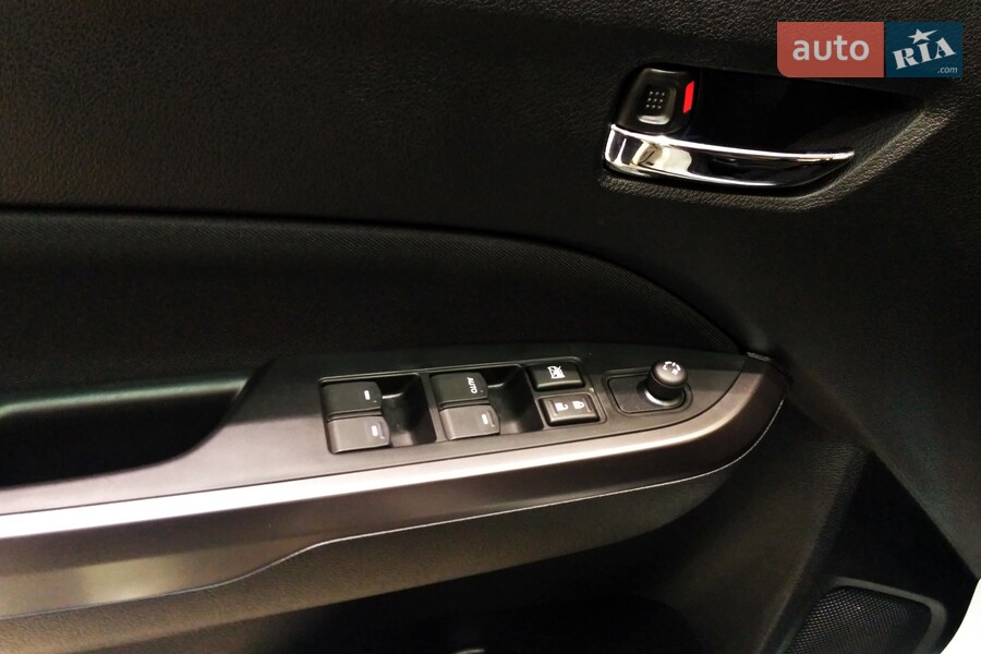 Suzuki Vitara - фото 22