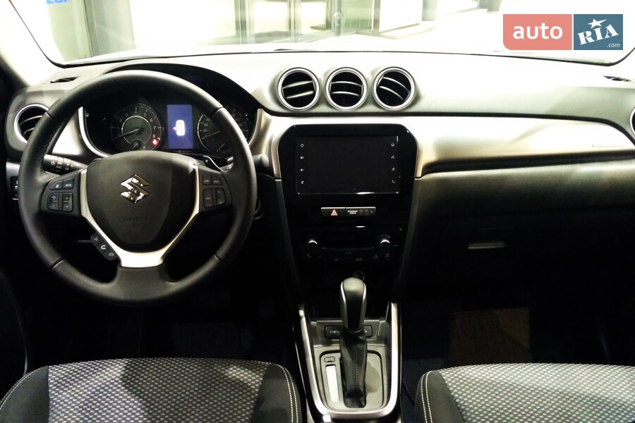 Suzuki Vitara - фото 29