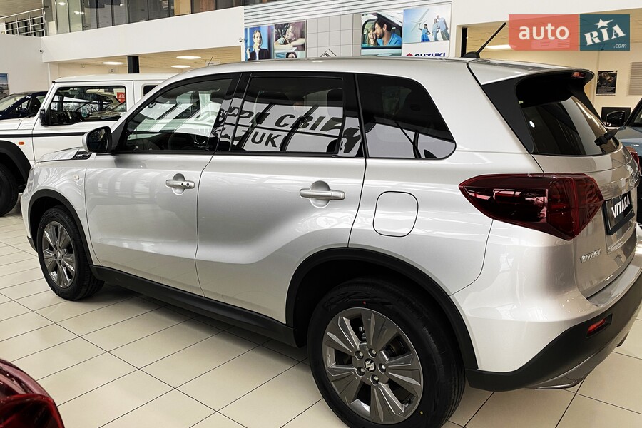 Suzuki Vitara - фото 9