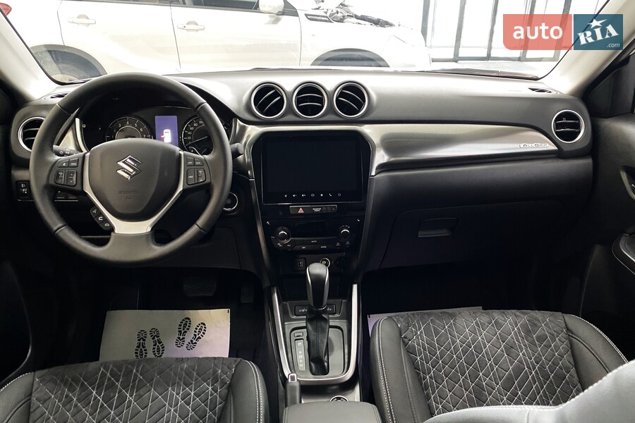 Suzuki Vitara - фото 11