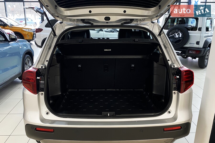 Suzuki Vitara - фото 10