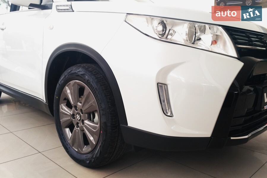 Suzuki Vitara - фото 8
