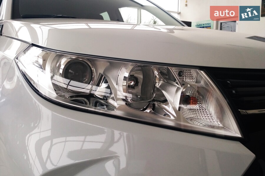 Suzuki Vitara - фото 9