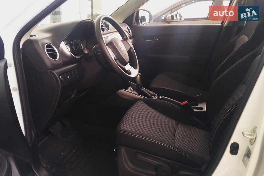 Suzuki Vitara - фото 15