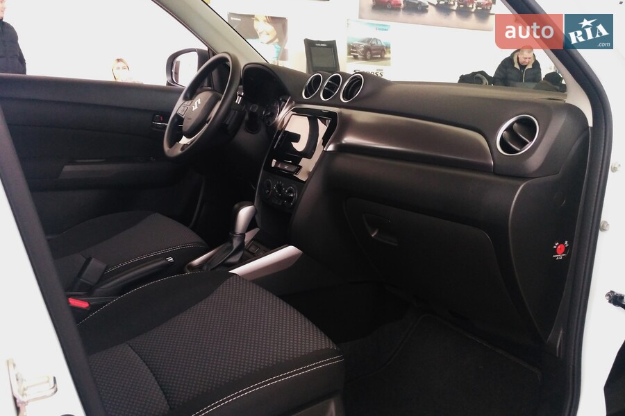 Suzuki Vitara - фото 19