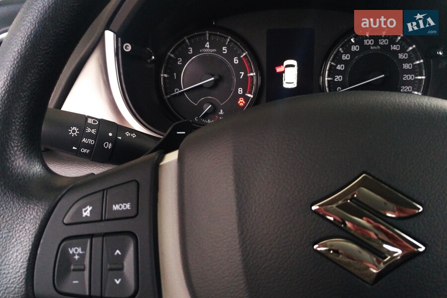 Suzuki Vitara - фото 17