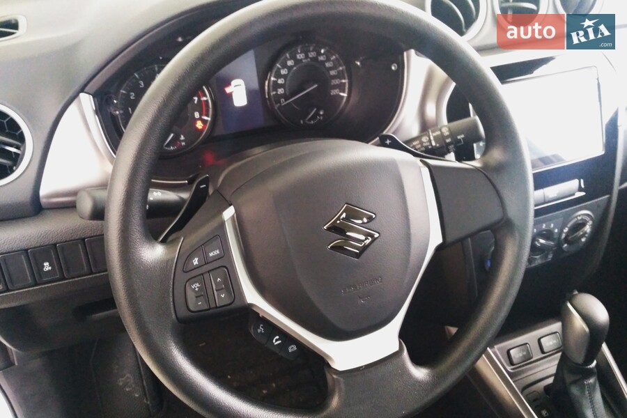 Suzuki Vitara - фото 16