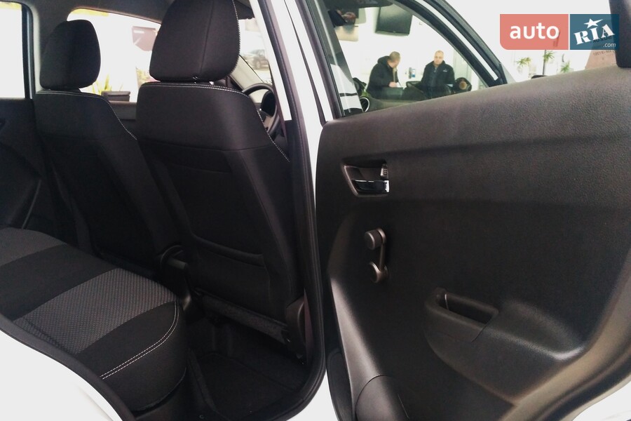 Suzuki Vitara - фото 22