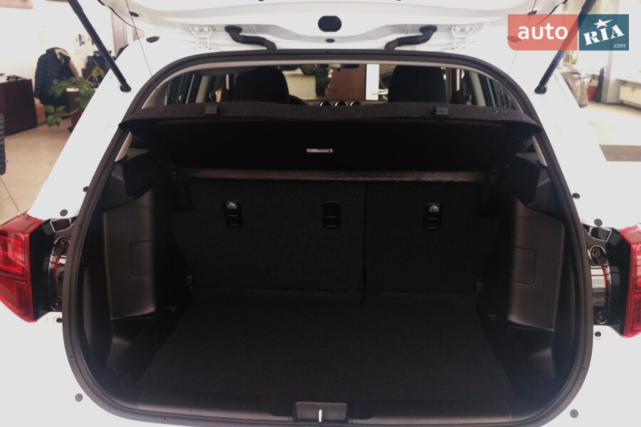 Suzuki Vitara - фото 12