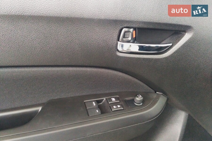 Suzuki Vitara - фото 29