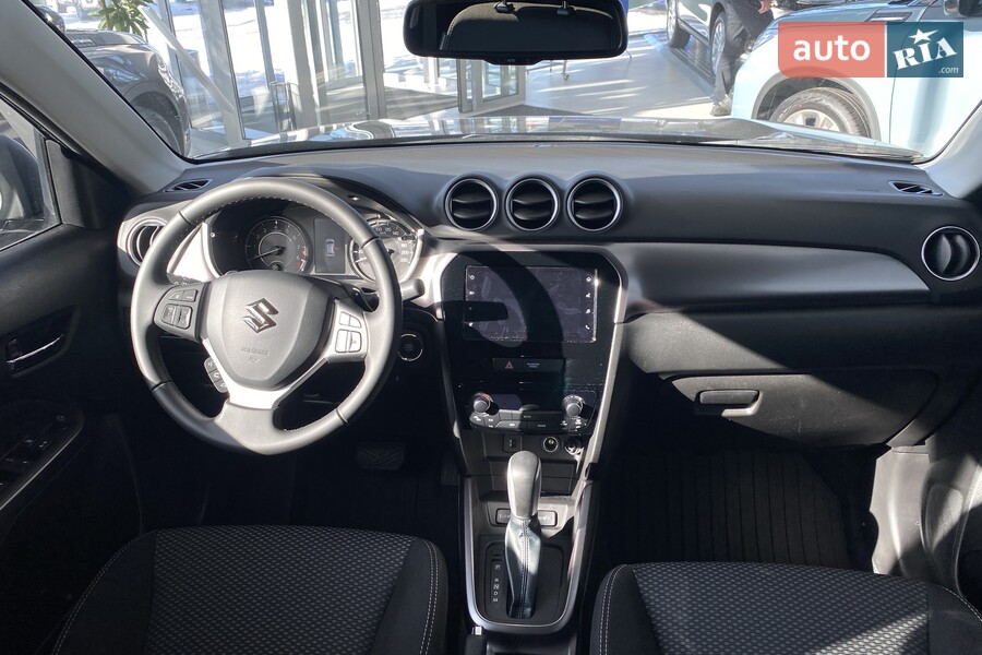 Suzuki Vitara - фото 9