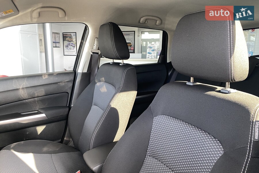 Suzuki Vitara - фото 18