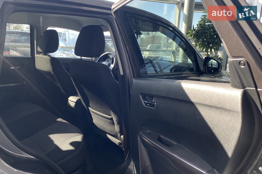 Suzuki Vitara - фото 7