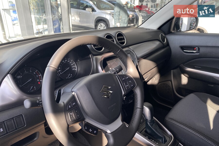 Suzuki Vitara - фото 11