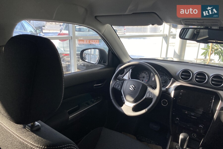 Suzuki Vitara - фото 13