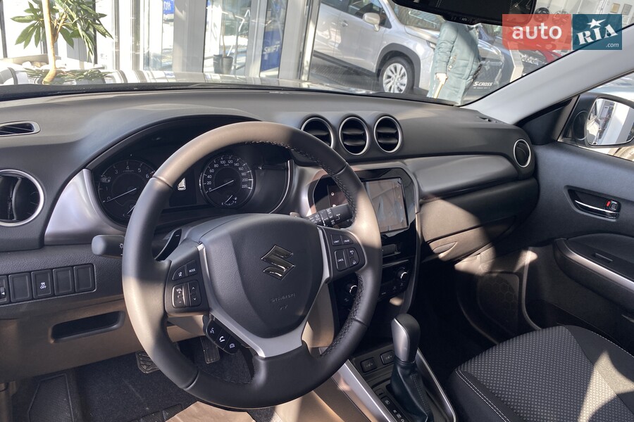 Suzuki Vitara - фото 14