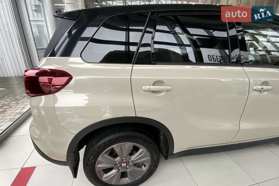 Suzuki Vitara - фото 7