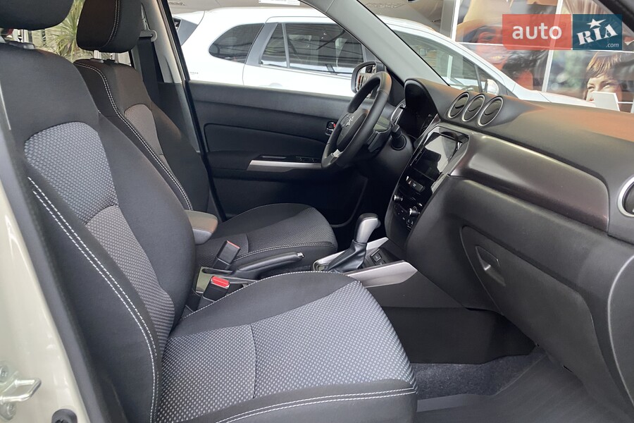 Suzuki Vitara - фото 14