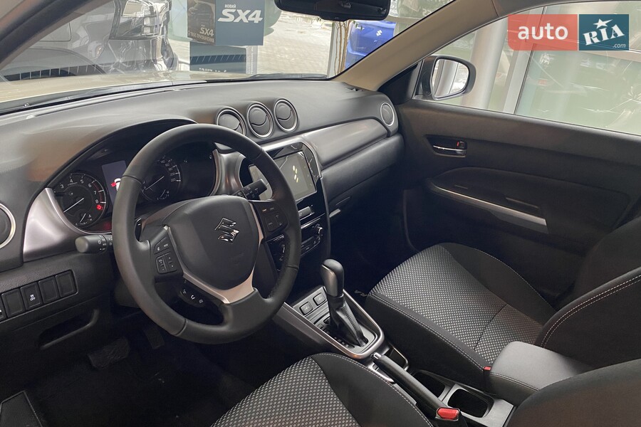 Suzuki Vitara - фото 21