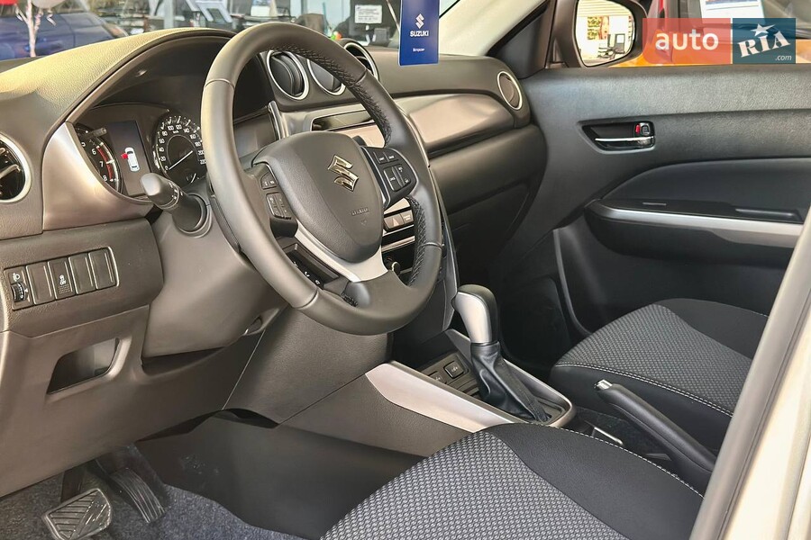 Suzuki Vitara - фото 18