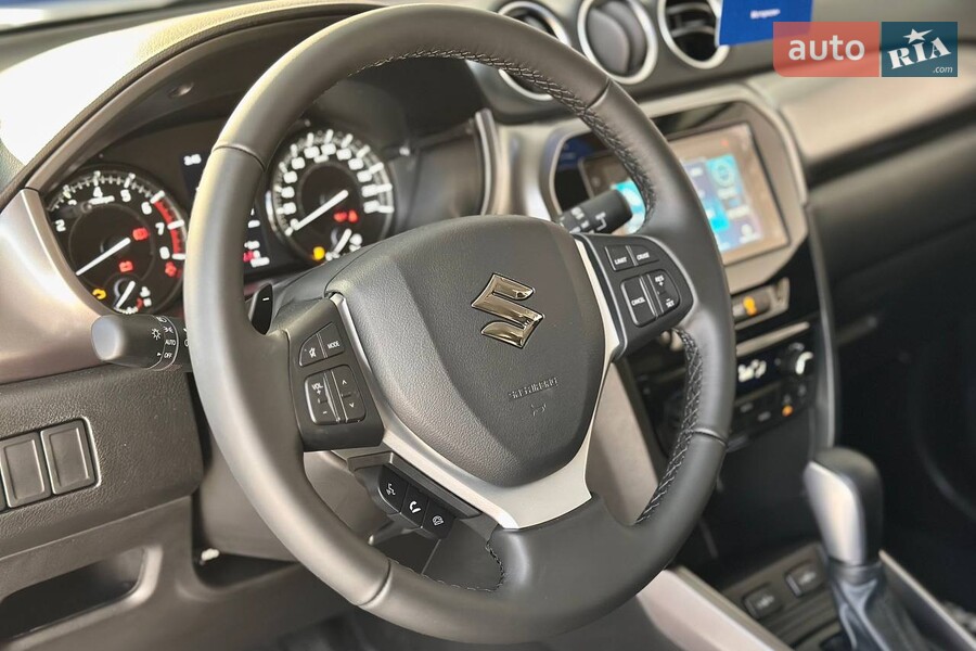 Suzuki Vitara - фото 23